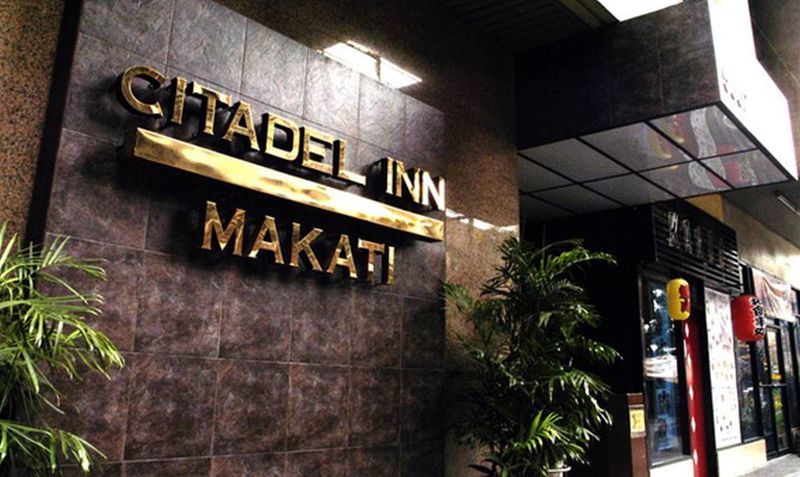 Citadel Inn Makati Макати Экстерьер фото